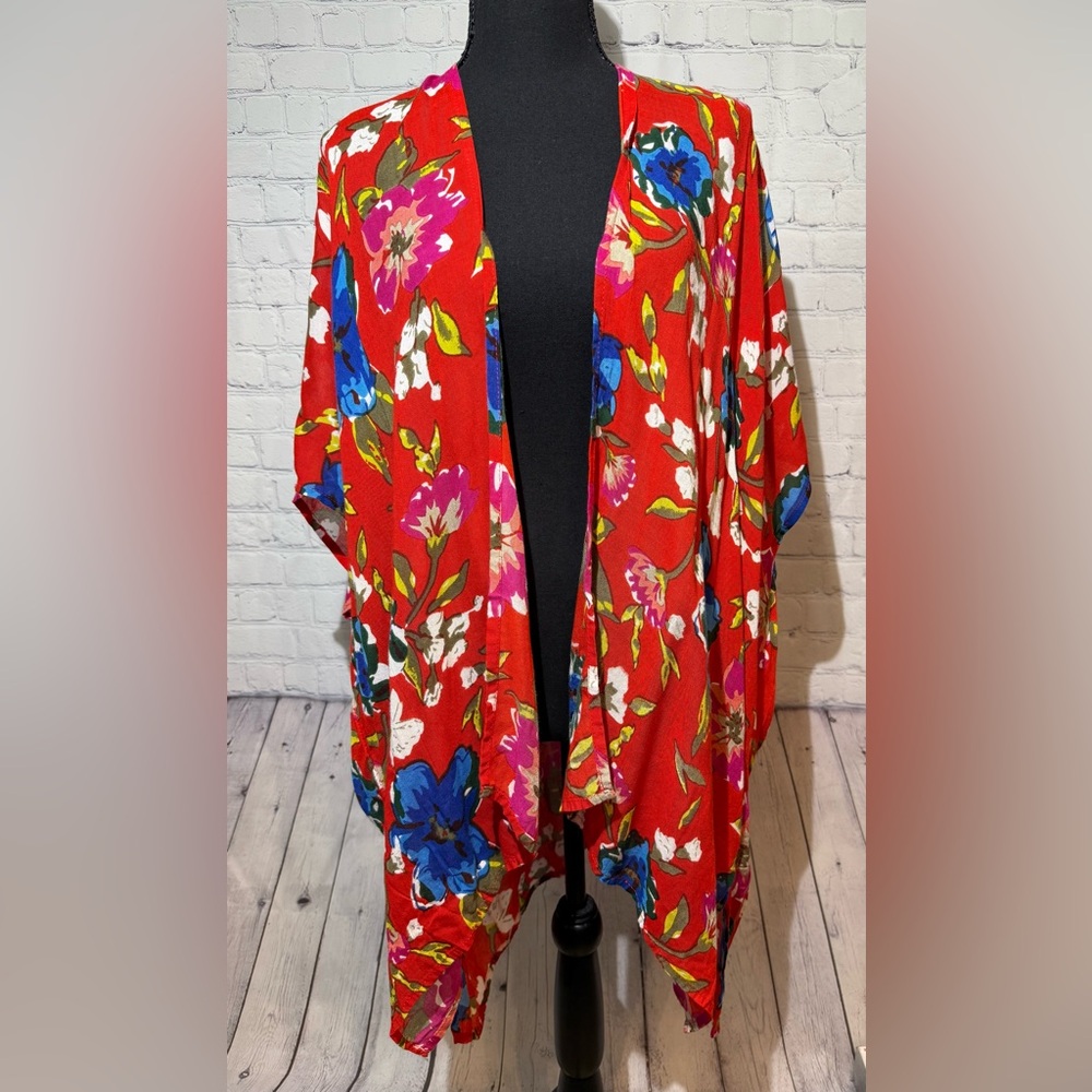 D&Y OS red with blue, white & pink florals kimono